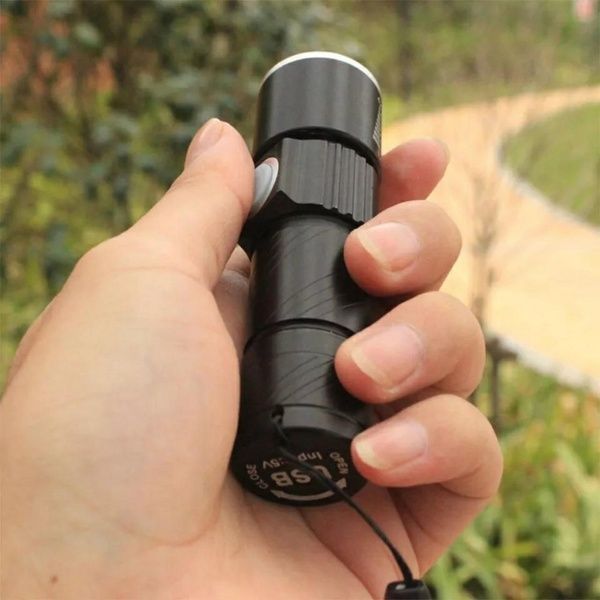 Ліхтарик Police BL 8468 &mdash; 525 Q5 XPE + COB + Вбудований Акумулятор + Зарядний кабель + MicroUSB + BOX Ліхтар 7311 фото