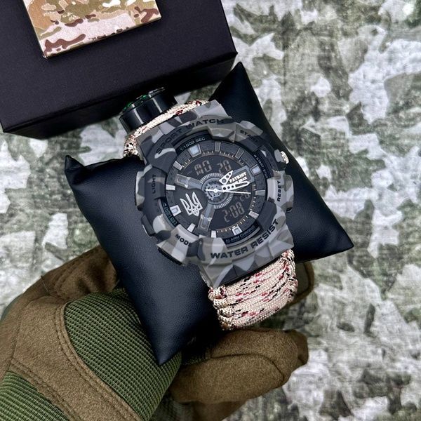 Patriot 005 Тризуб срібло Сірий камуфляж Паракордовий ремінець Desert Camo + Короб 1201-0400 фото