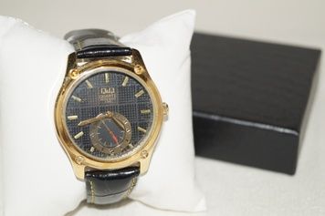 Годинник чоловічий Q&Q на ремінці 6M/QQ0142 фото