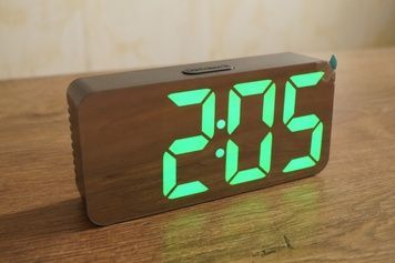 Електронний настільний дзеркальний LED-годинник DS-3622-MAX зелений підсвітка 2074 фото